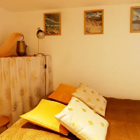 Charmante Avec Piscine Pres De L'etang. Дом отдыха Сет